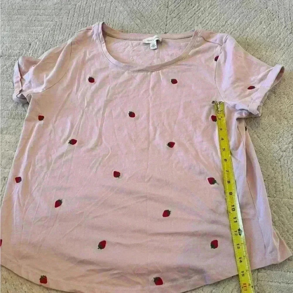 Pink t shirt with embroidered strawberries XL - Picture 5 of 5
